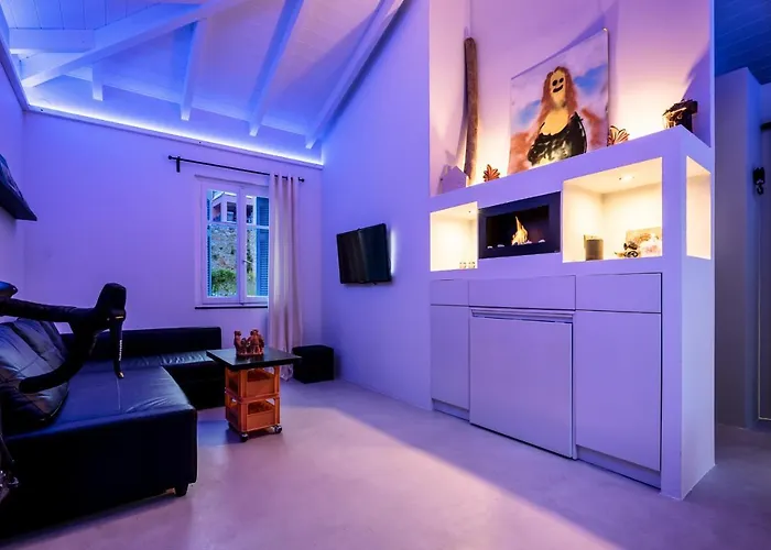 Tiny Smart House Kefalonia